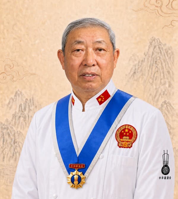 董世国